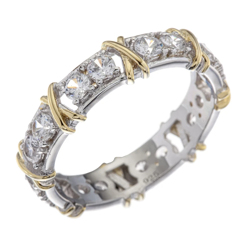 Кольцо  серебряное с фианитом