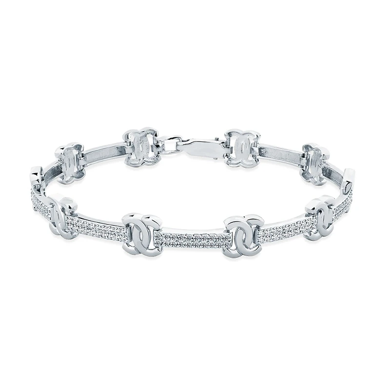 Браслет  из белого золота с природным бриллиантом