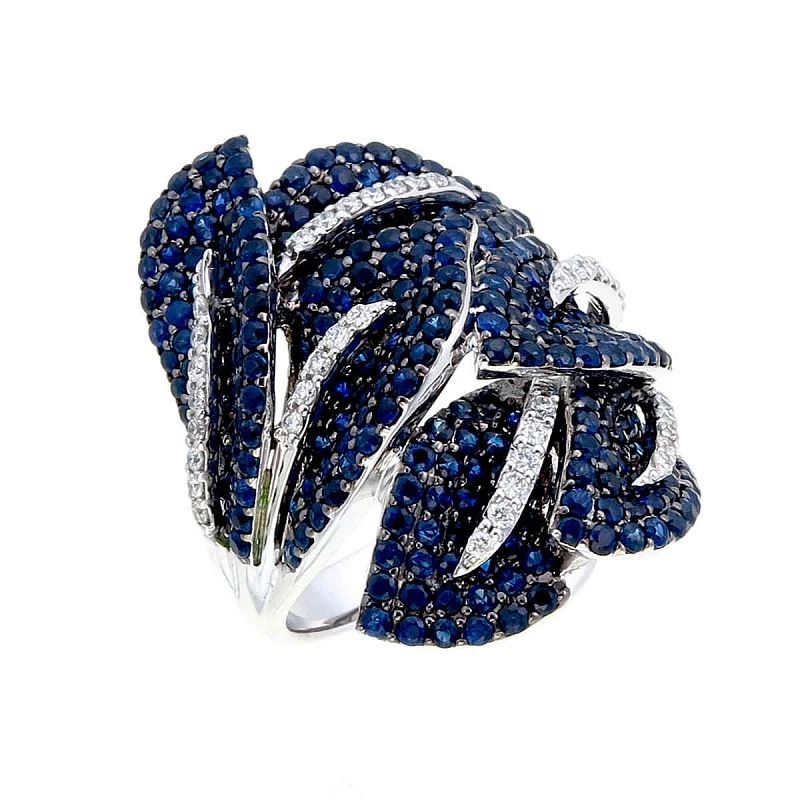 Кольцо  из белого золота с сапфиром