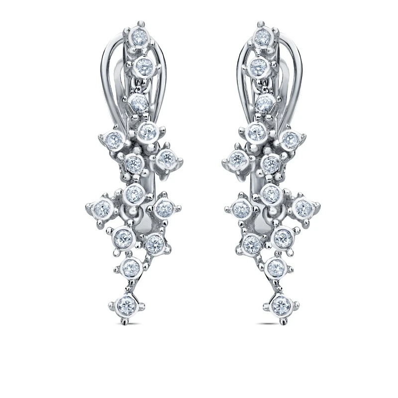 Серьги  из белого золота с природным бриллиантом