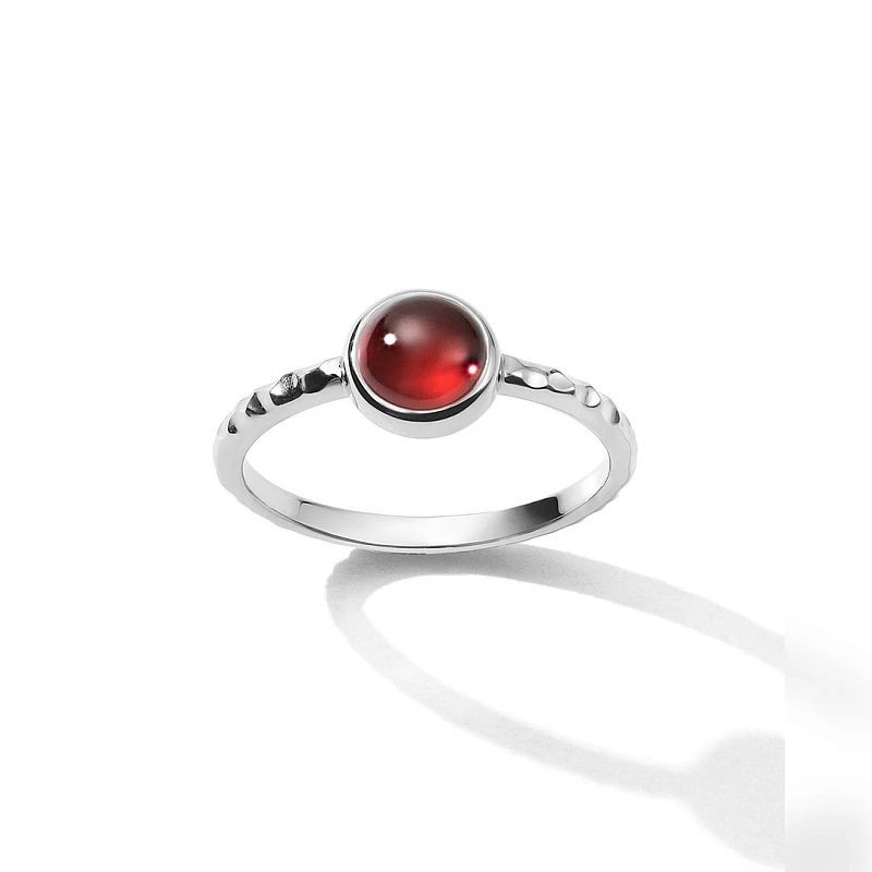 Кольцо  серебряное с гранатом