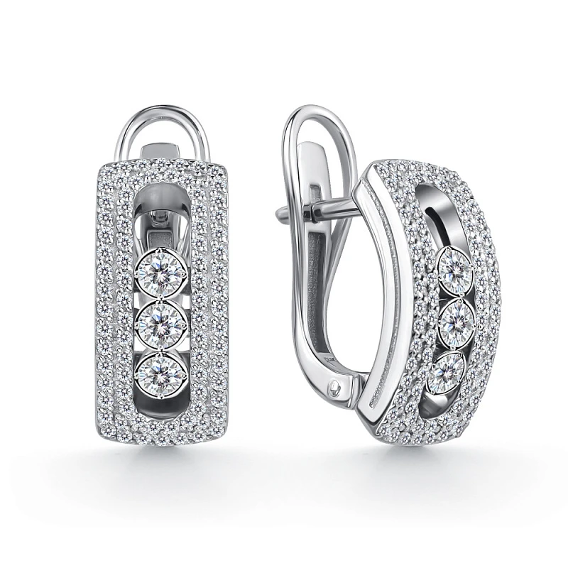 Серьги  из белого золота с природным бриллиантом