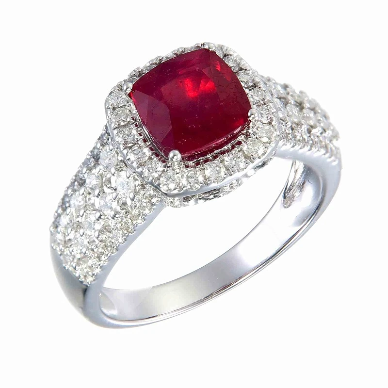 Кольцо  из белого золота с рубином