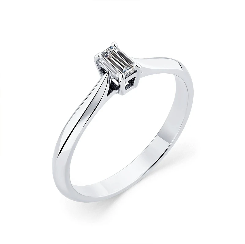 Кольцо  из белого золота с природным бриллиантом