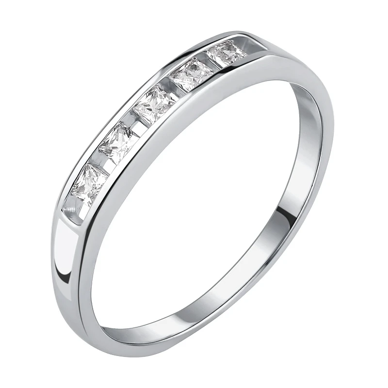 Кольцо  серебряное с фианитом