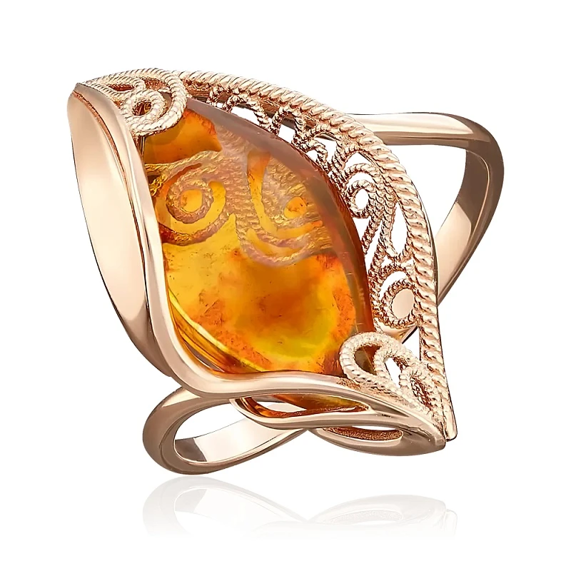 Кольцо  из красного золота с янтарем